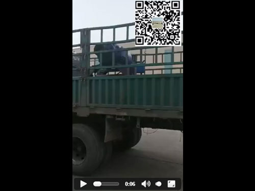 振科(kē)新(xīn)型液压开箱制砂机发往安阳现场